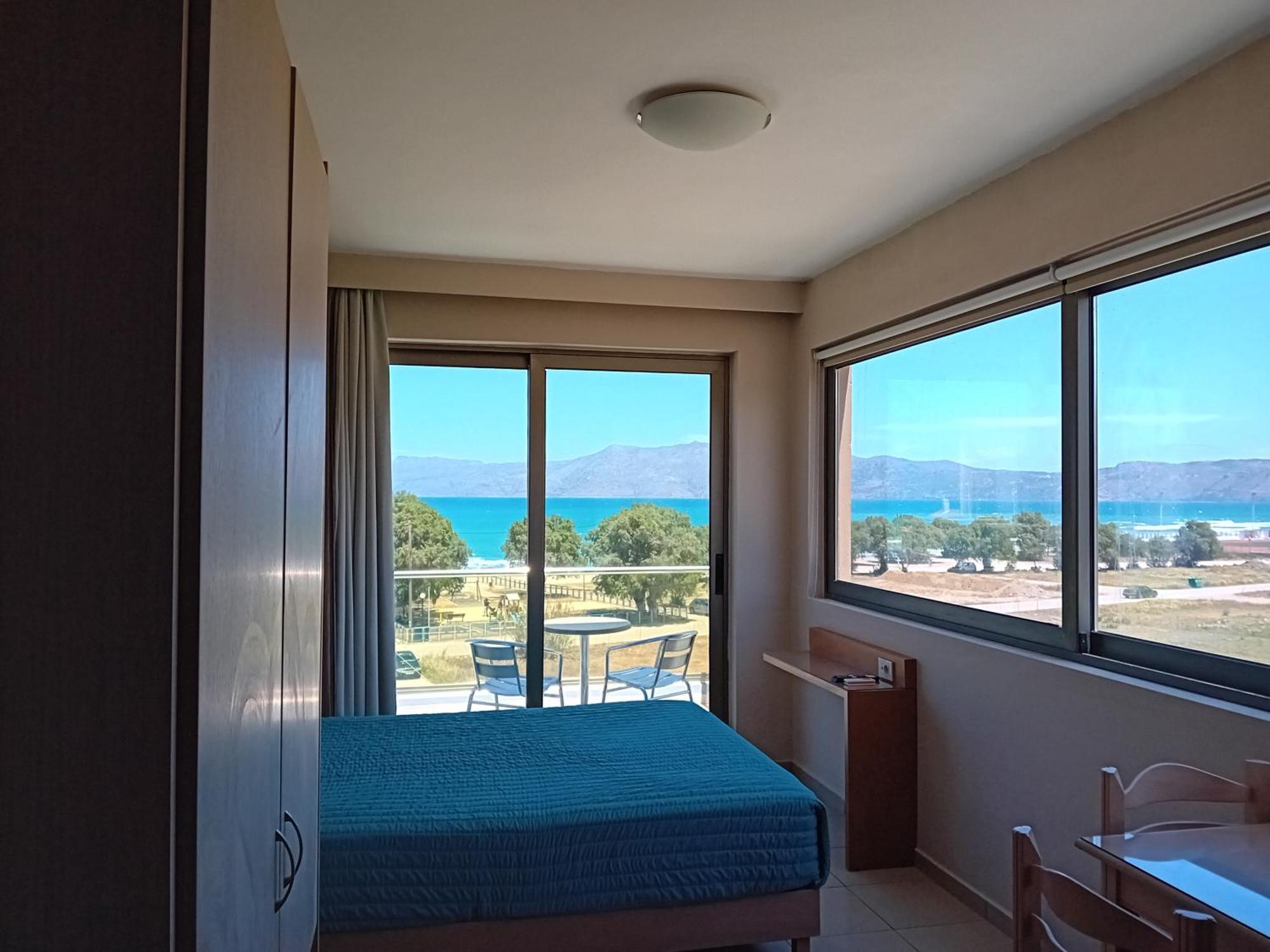 Crystal Bay Hotel 키사모스 외부 사진